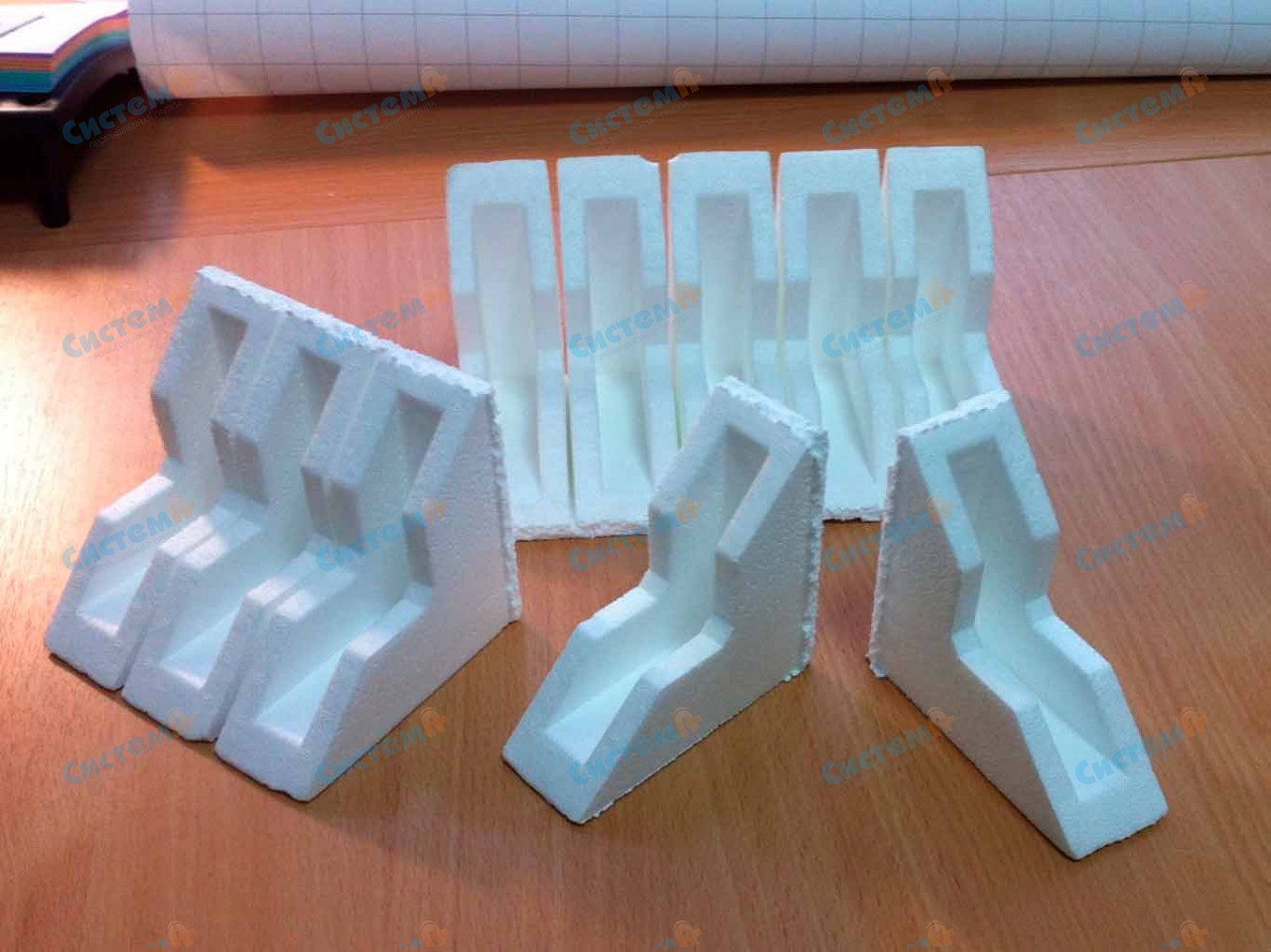 Защитные уголки для транспортировки мебели